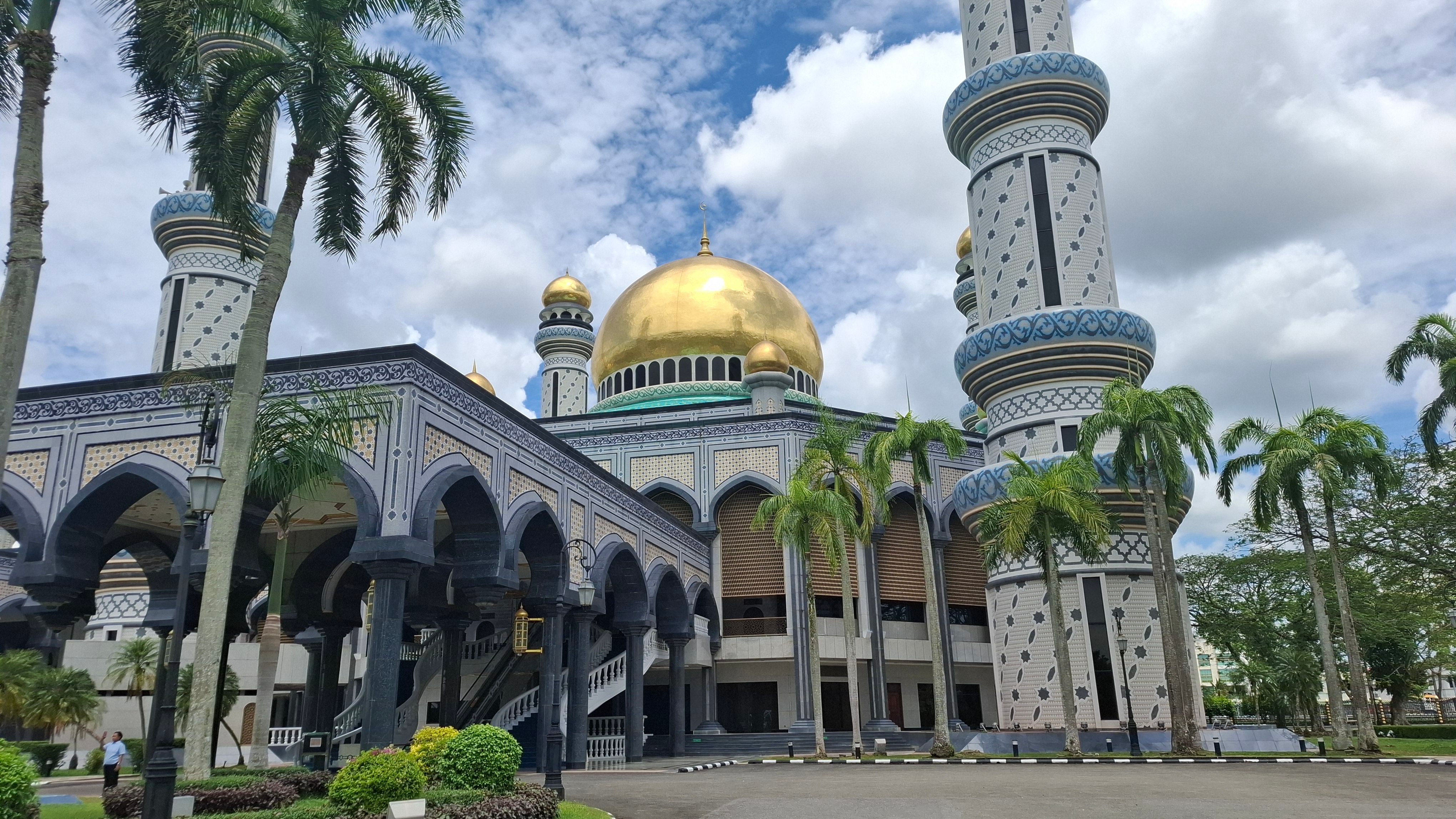 Majid Brunei1.jpg