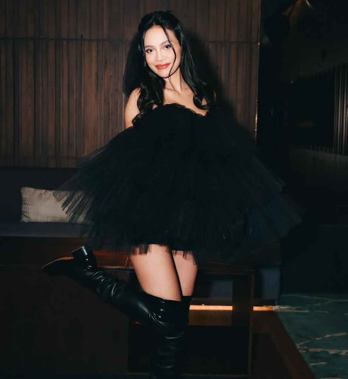 7 Foto Jadul Erika Carlina Dulu Sebelum Oplas Dan Sewaktu Kecil