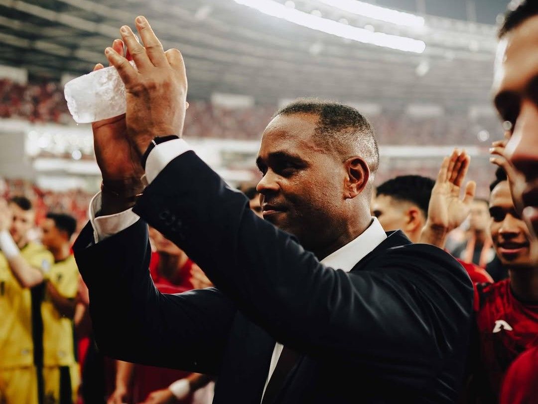 Patrick Kluivert Kembali ke Indonesia Bela Barcelona Legends di GBK
