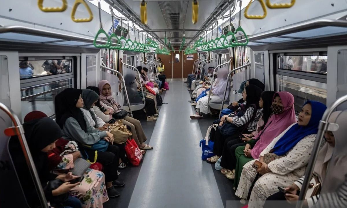 ASN WFH Tiap Jumat, Penumpang KRL Jabodetabek Turun 27 Persen