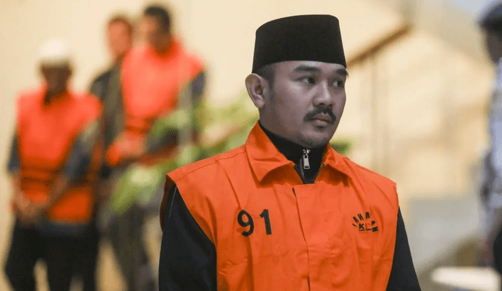 Bupati Bekasi Ade Kuswara Dan Ayahnya Didakwa Terima Suap Rp12 Miliar