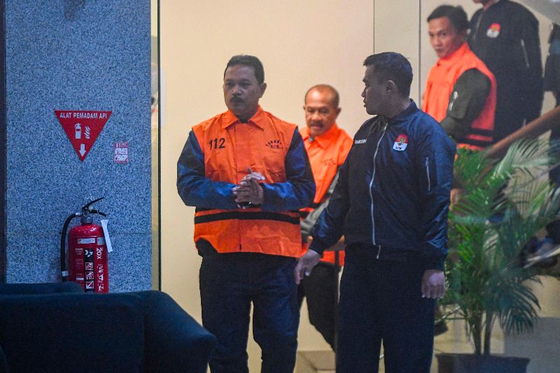 KPK Sita Dokumen Penting dan Bukti Elektronik dari Rumah Kadiskominfo Kota Madiun