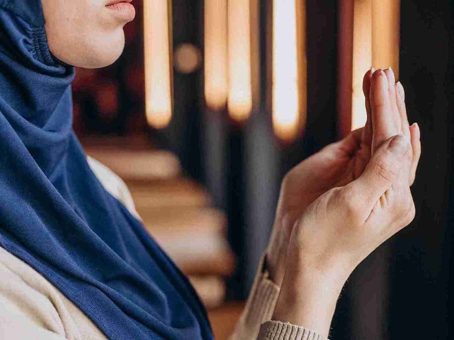 6 Doa Pasrah dan Berserah Diri kepada Allah, Lengkap dengan Latin dan Artinya