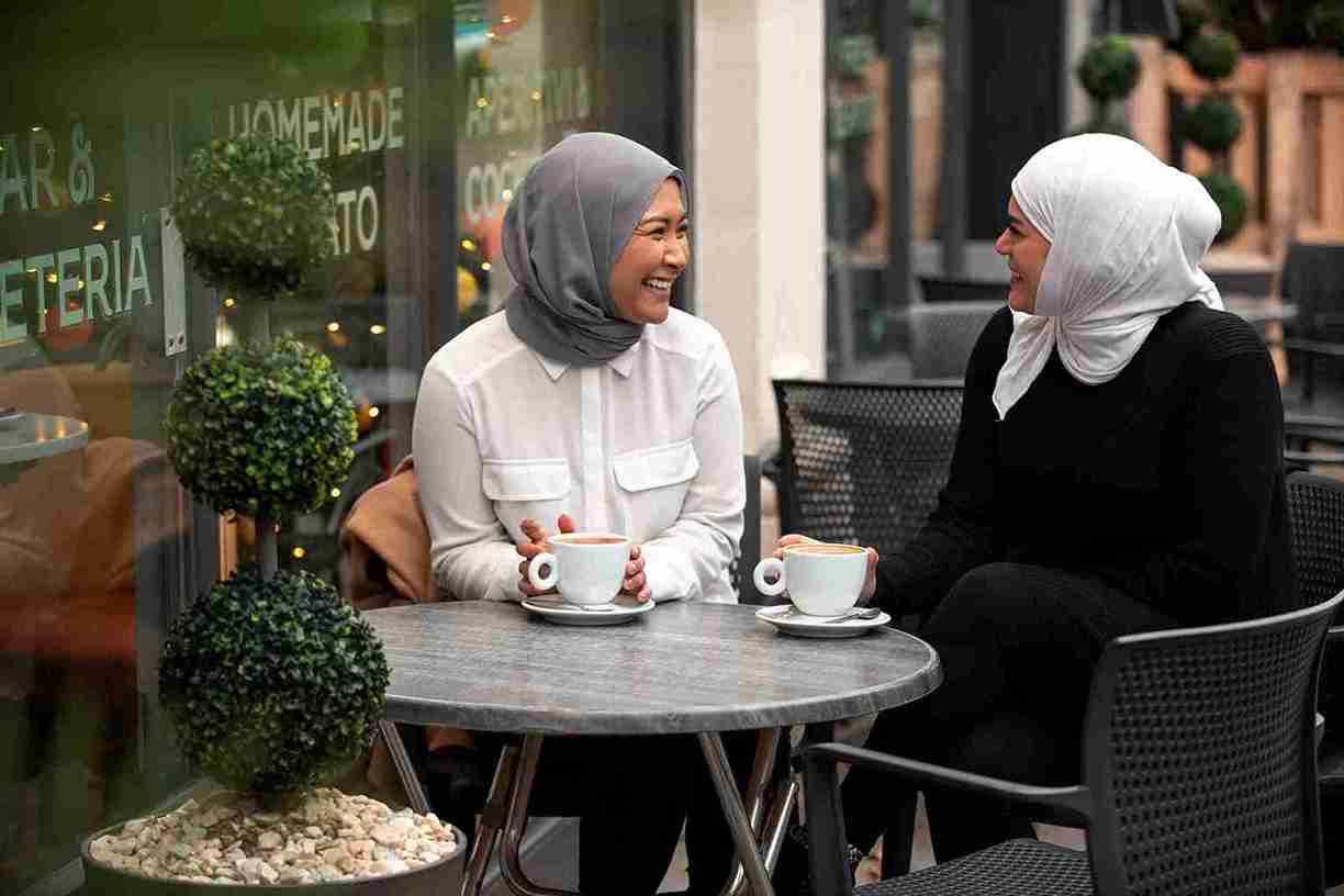 10 Ayat Alquran dan Hadis tentang Kemuliaan Wanita