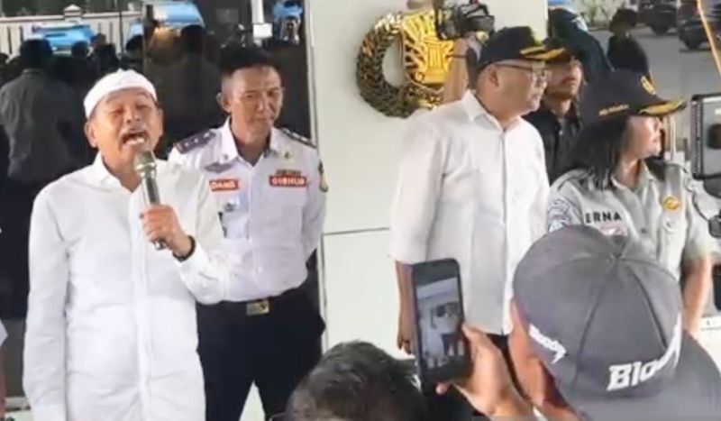Setelah Menelepon Mendagri, Gubernur Dedi Akhirnya Mengalah: Pajak Kendaraan Listrik Ditunda