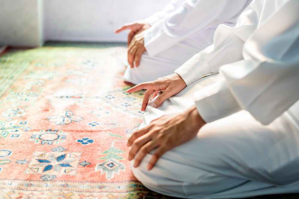 Doa Setelah Sholat 5 Waktu, Lengkap dengan Keutamaan, Latin, dan Artinya
