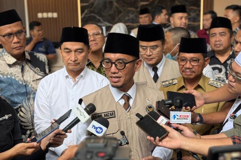 Wamenhaj: Lansia dan Difabel Dapat Kursi Bisnis, Haji Ilegal Siap Disikat Keras!