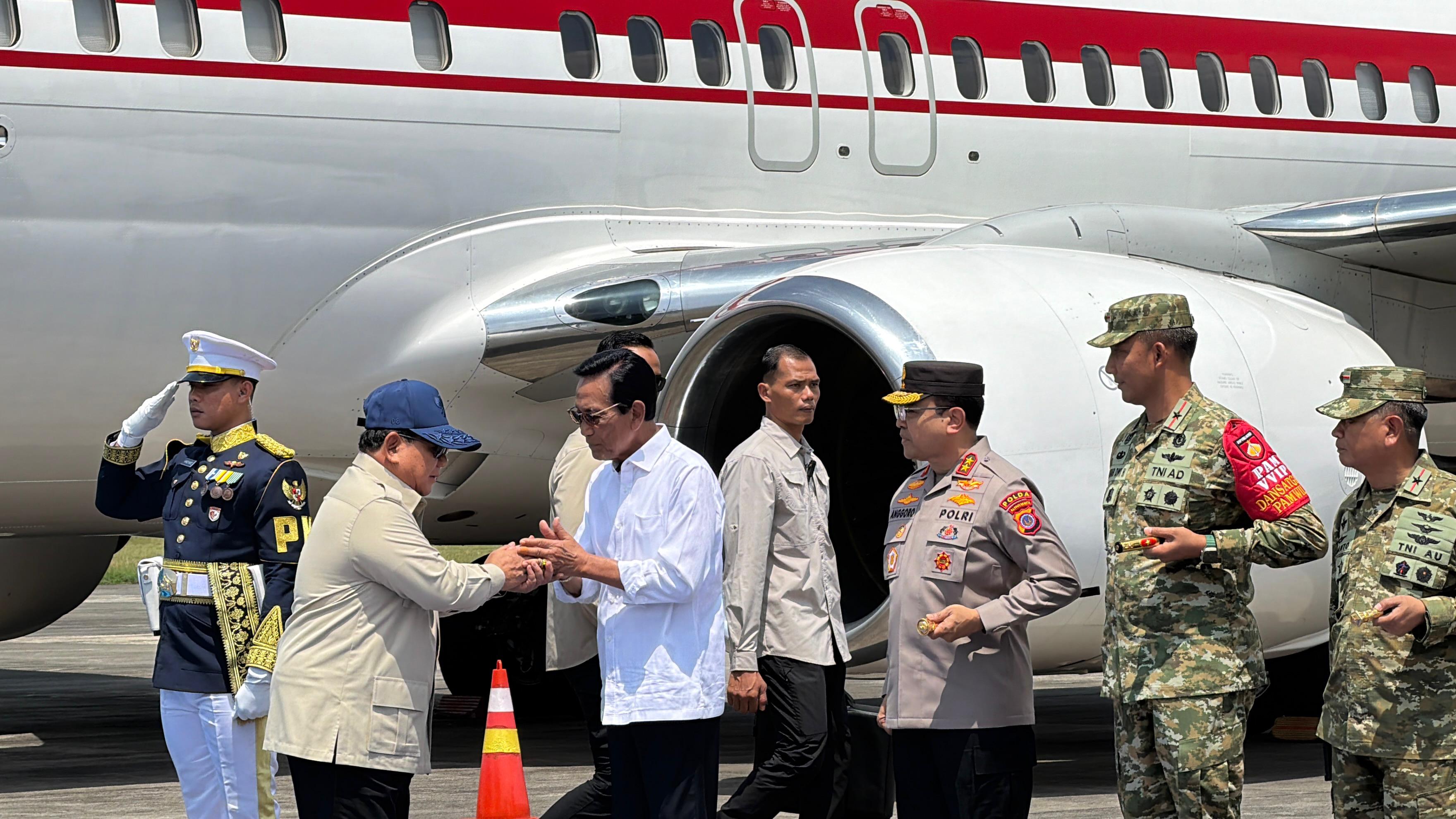 Tiba di Yogyakarta, Prabowo Disambut Sri Sultan, Lanjut ke Magelang untuk Resmikan Pabrik Bus Listrik