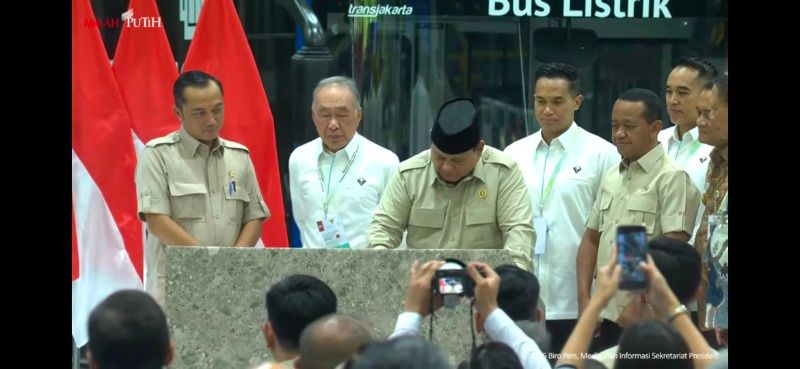 Resmikan Pabrik Kendaraan Listrik VKTR di Magelang, Prabowo Tekankan Pentingnya Energi Terbarukan
