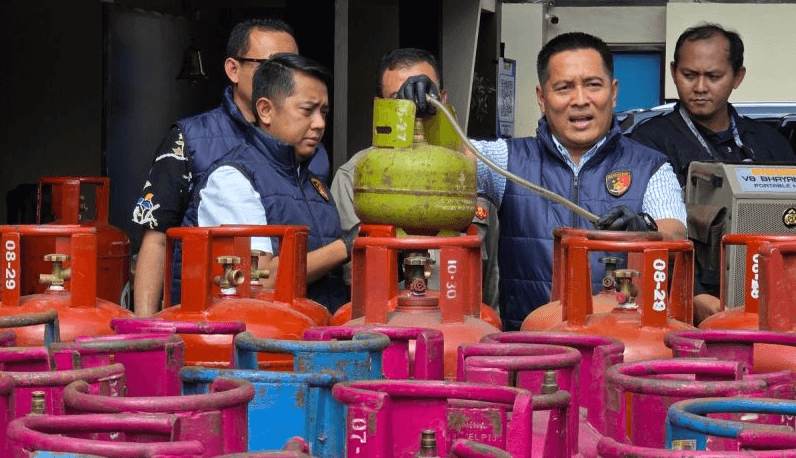 Oplos LPG Subsidi 3 Kg Jadi 12 Kg, Bisnis Ilegal Ini Raup Cuan Rp35 Juta per Hari
