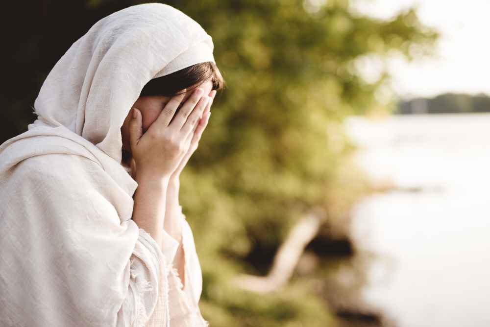 Arti La Tahzan Innallah Ma’ana: Tulisan Arab, Latin dan Makna Lengkapnya