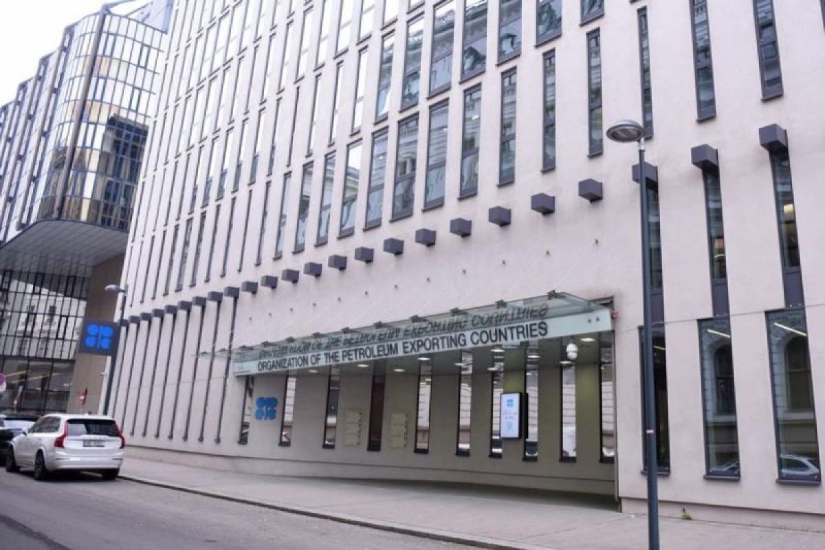 Redam Gejolak Pasar Global, 8 Negara OPEC+ Sepakat Dongkrak Produksi Minyak pada Mei