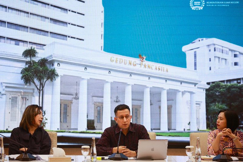 RI Tegaskan Kebebasan Navigasi di Selat Hormuz, Tolak Wacana Tarif Melintas