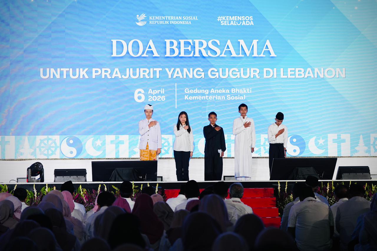 Siswa Sekolah Rakyat Doa Lintas Agama untuk Prajurit TNI Gugur di Lebanon