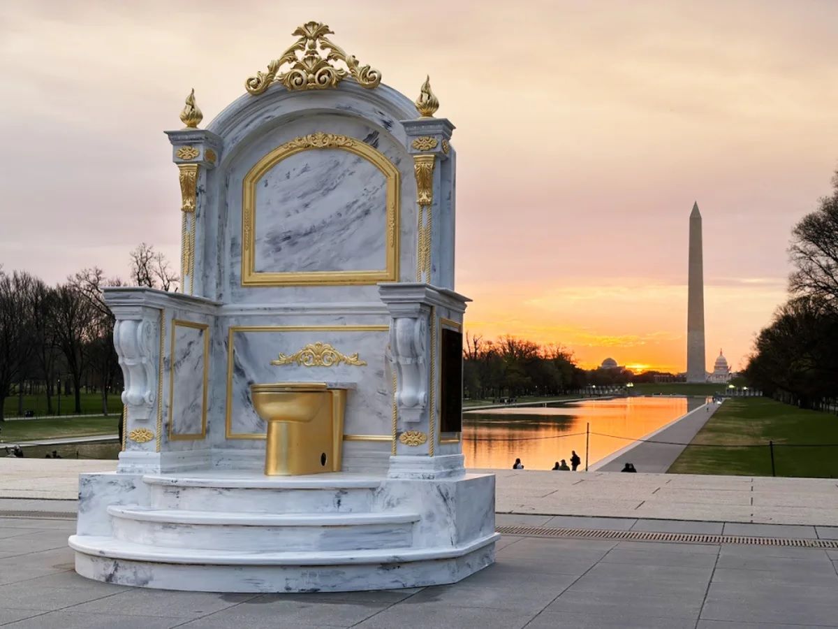 Gaya Glamor Trump Disentil, Singgasana 'Toilet Emas' Muncul di Jantung Washington