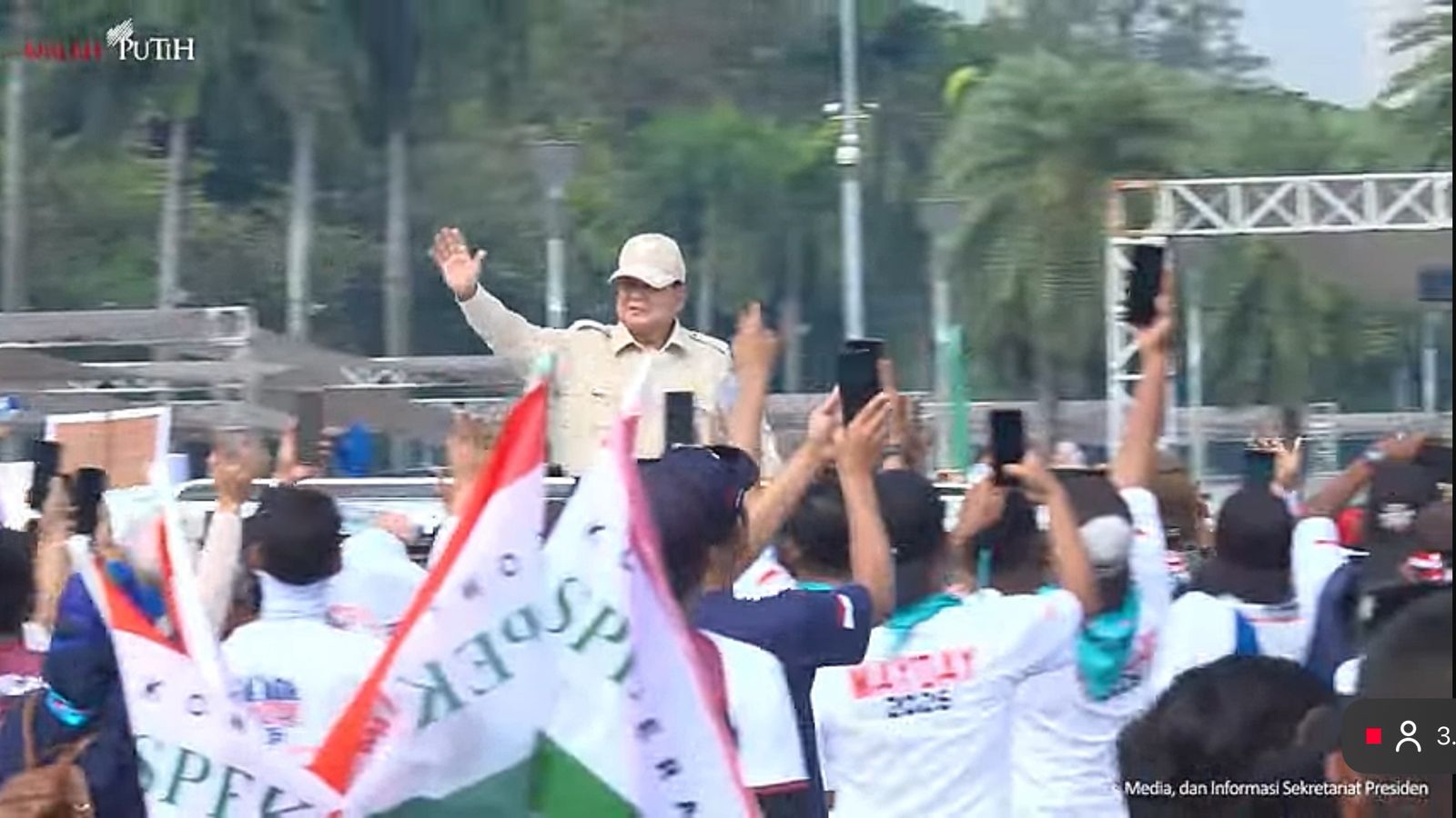 Hadiri May Day 2026, Prabowo Disambut Meriah Buruh di Monas