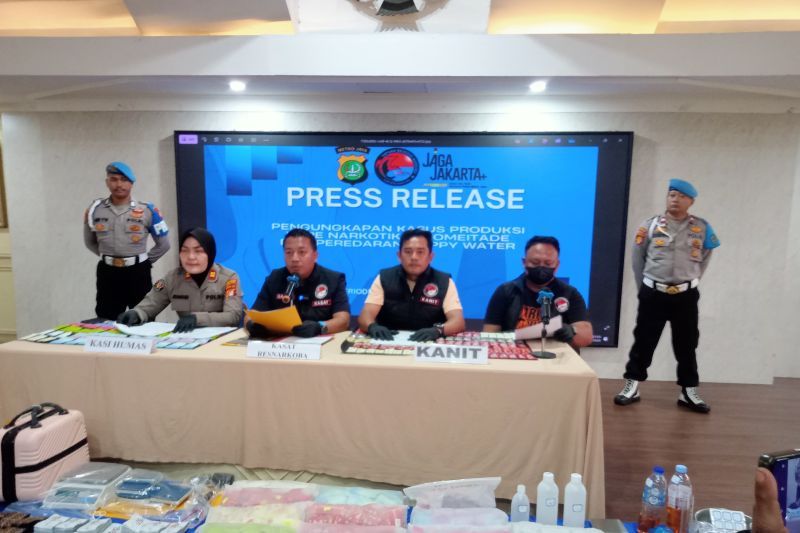 Wn China Bikin Ratusan Narkoba Etomidate Di Apartemen Jakarta Utara