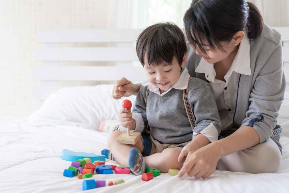Berapa Gaji Babysitter? Ini Tugas, Kualifikasi, dan Haknya Menurut UU PPRT