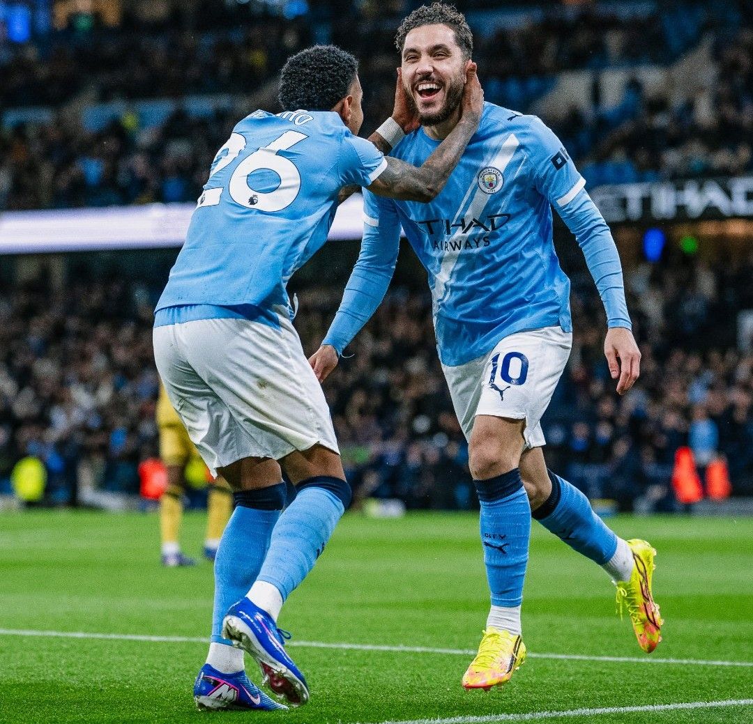 Man City Pepet Arsenal Usai Menang 3-0 Atas Palace