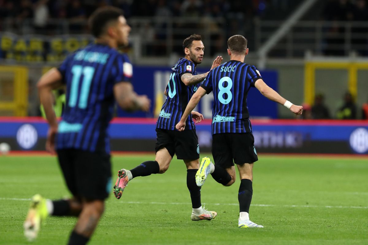 Calhanoglu Cedera Lagi, Terancam Absen Final Coppa Italia Inter vs Lazio