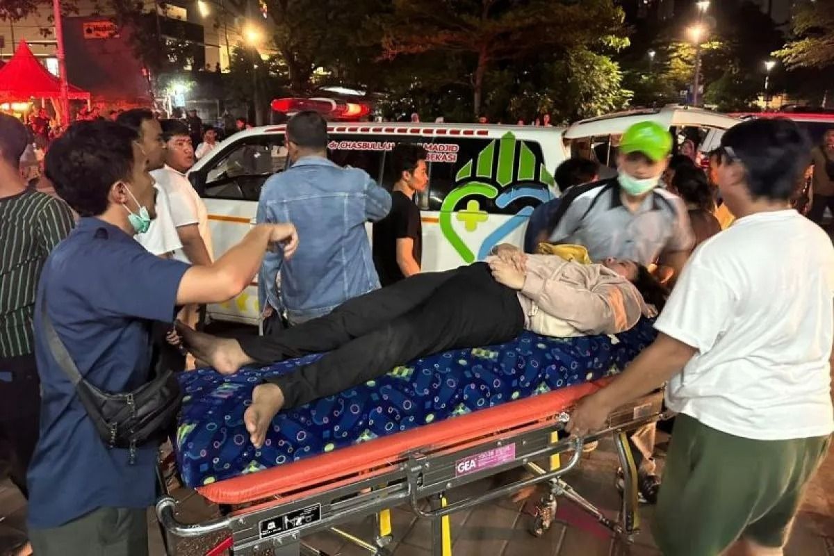 KA Argo Bromo Anggrek Tabrak KRL dari Belakang: Korban Sementara 2 Orang