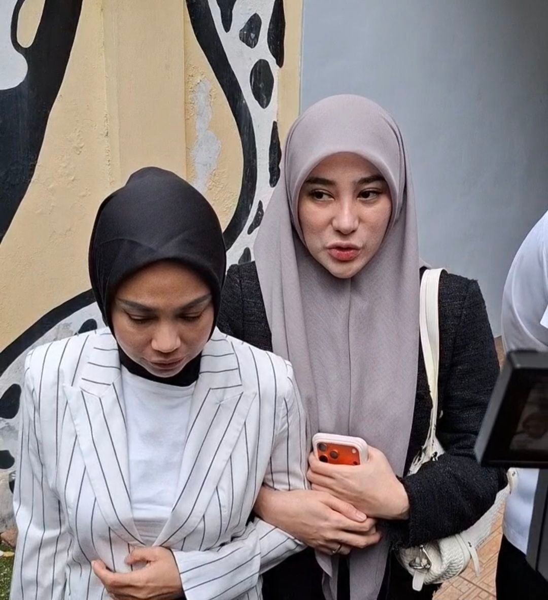 Clara Shinta Adukan Indah Rahmadani, Imbas Skandal Vcs Dengan Sang Suami Ke Komnas Perempuan