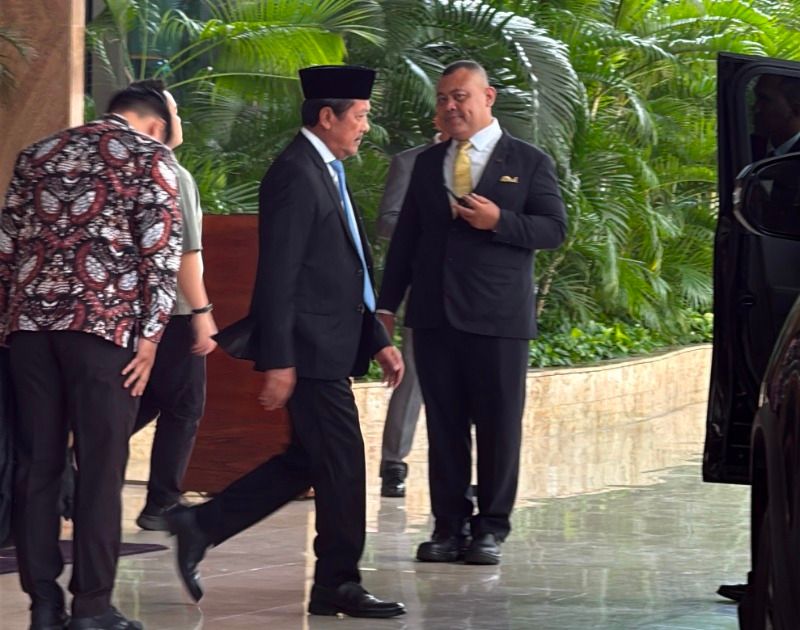 Menteri Trenggono Ikut Hadiri Akad Nikah El Rumi dan Syifa Hadju, Jadi Saksi?