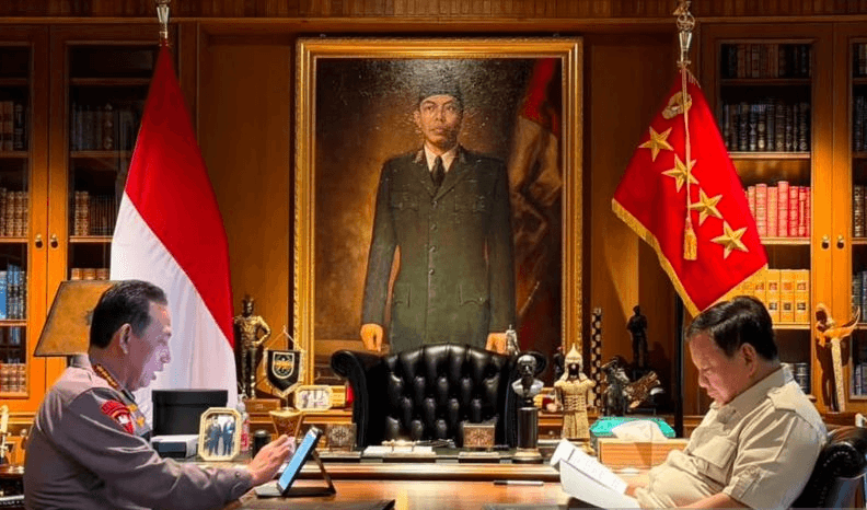 Terungkap! Isi Pertemuan Prabowo dan Kapolri di Hambalang