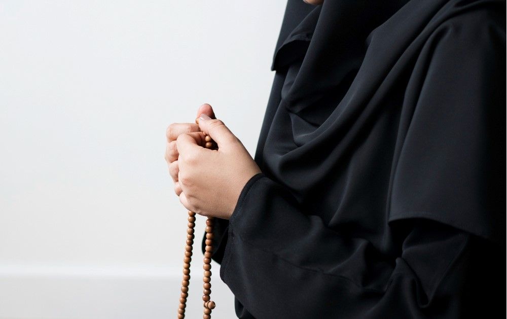 4 Bacaan Doa Untuk Orang Meninggal Perempuan Lengkap Dengan Latin Dan Artinya