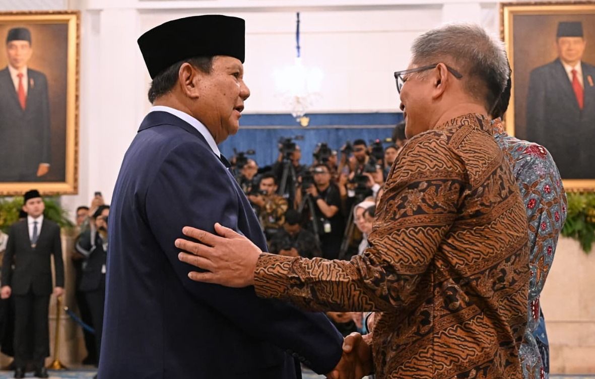Rocky Gerung Ungkap Candaan Prabowo soal 'Disiden' Usai Pelantikan Menteri LH