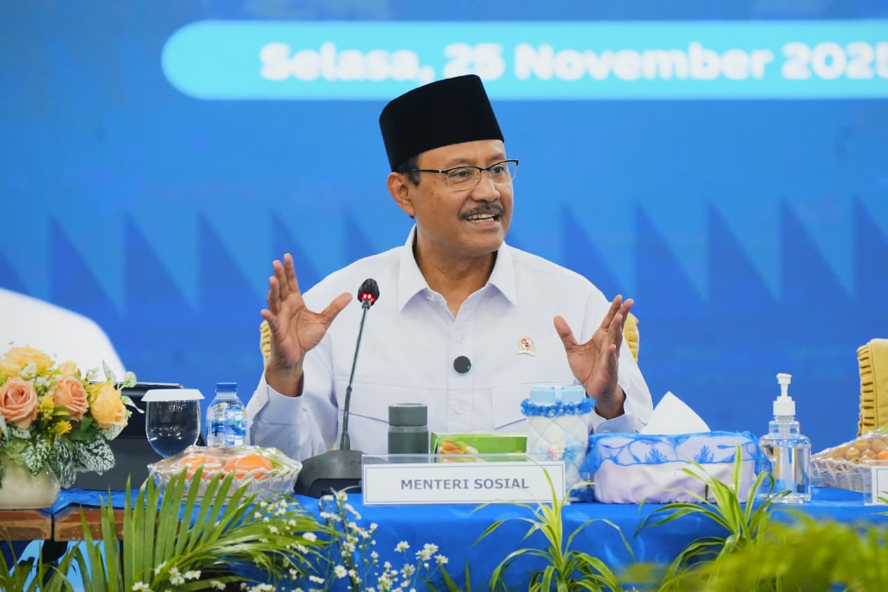 Gus Ipul Tegaskan Bansos Tidak Dipotong, Masyarakat Diminta Waspada Hoaks