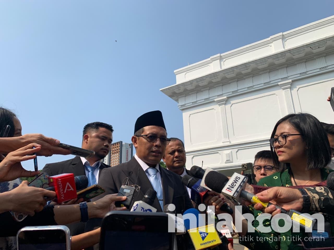 Hasan Nasbi Hadir di Istana Jelang Pelantikan: Kalau Sudah Perintah Kita Sambut