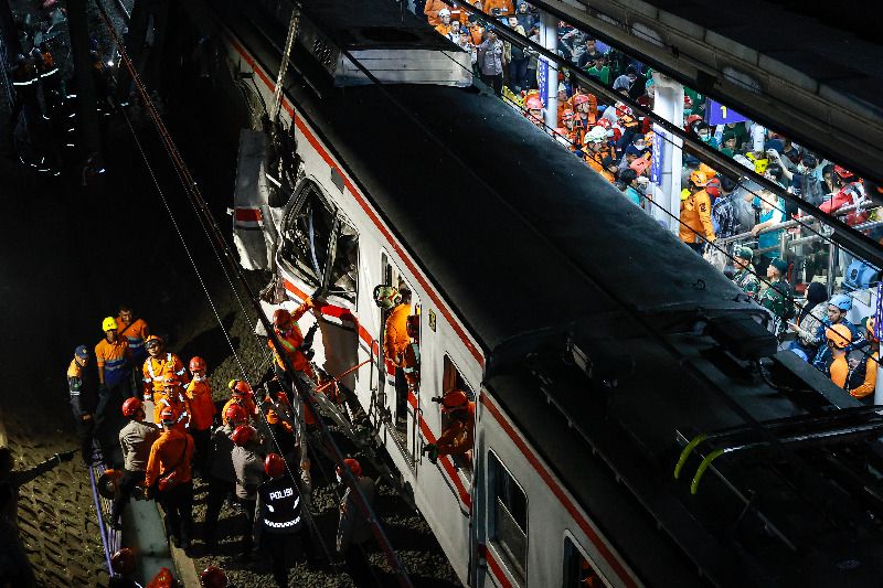 KNKT Selidiki Tabrakan Maut KRL dan KA Argo Bromo di Bekasi Timur