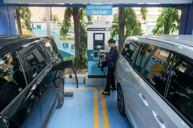 Batal Gratis! Segini Bocoran Hitungan Pajak Mobil Listrik di DKI Jakarta