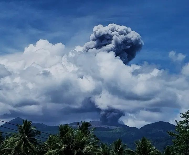 Erupsi Gunung Dukono: Tim Sar Lanjutkan Percarian 3 Korban Hilang