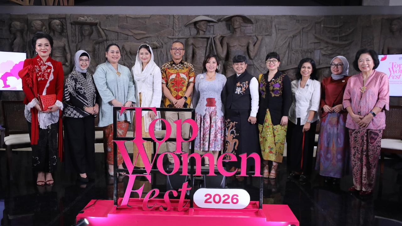 Direktur Human Capital Pegadaian Raih Penghargaan "Top Women in Shaping Future Ready Organization"