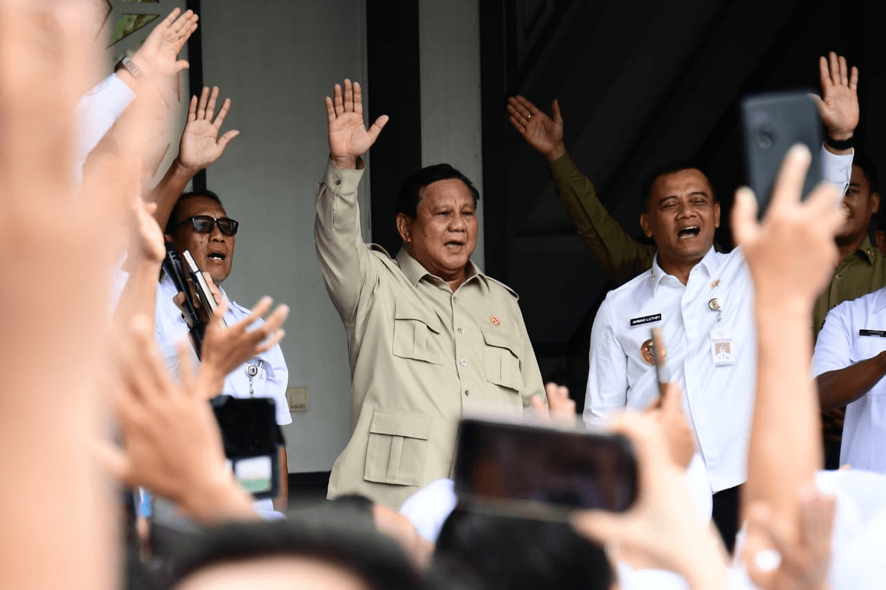 Tinjau Hasil Renovasi SMAN 1 Cilacap, Prabowo Tegaskan Komitmen Peningkatan Fasilitas Pendidikan