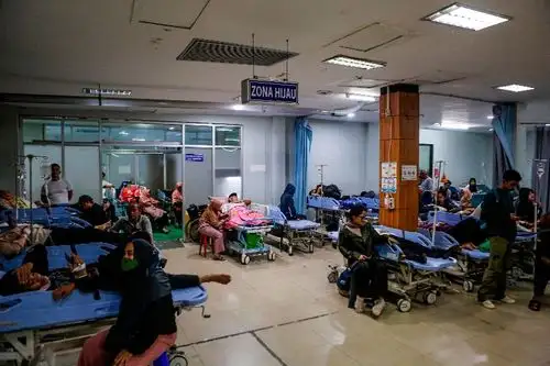 Ada Penyumbatan Pembuluh Darah, 2 Korban Kecelakaan KA Pindah RS