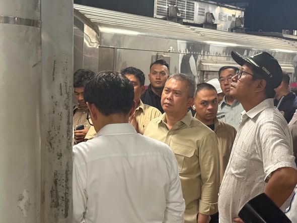 Menhub Dudy Pantau Langsung Evakuasi, Gandeng KNKT Bongkar Penyebab Tabrakan