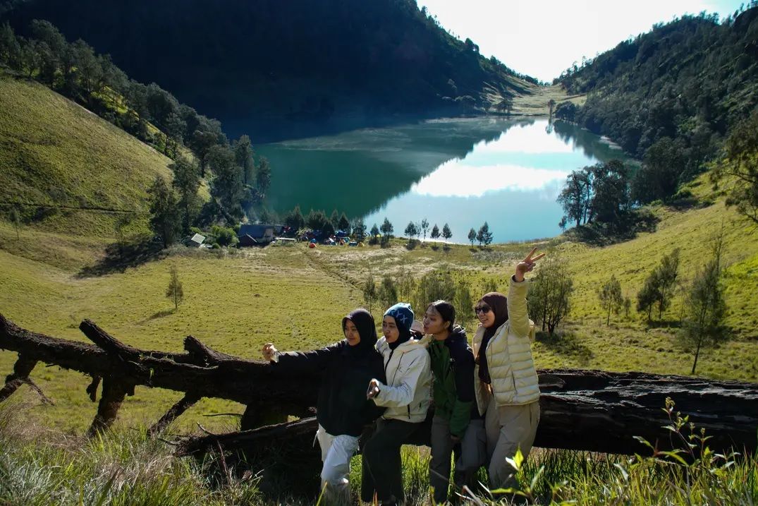 Jalur Pendakian Gunung Semeru Kembali Dibuka, Pendaki Dibatasi hingga Ranu Kumbolo