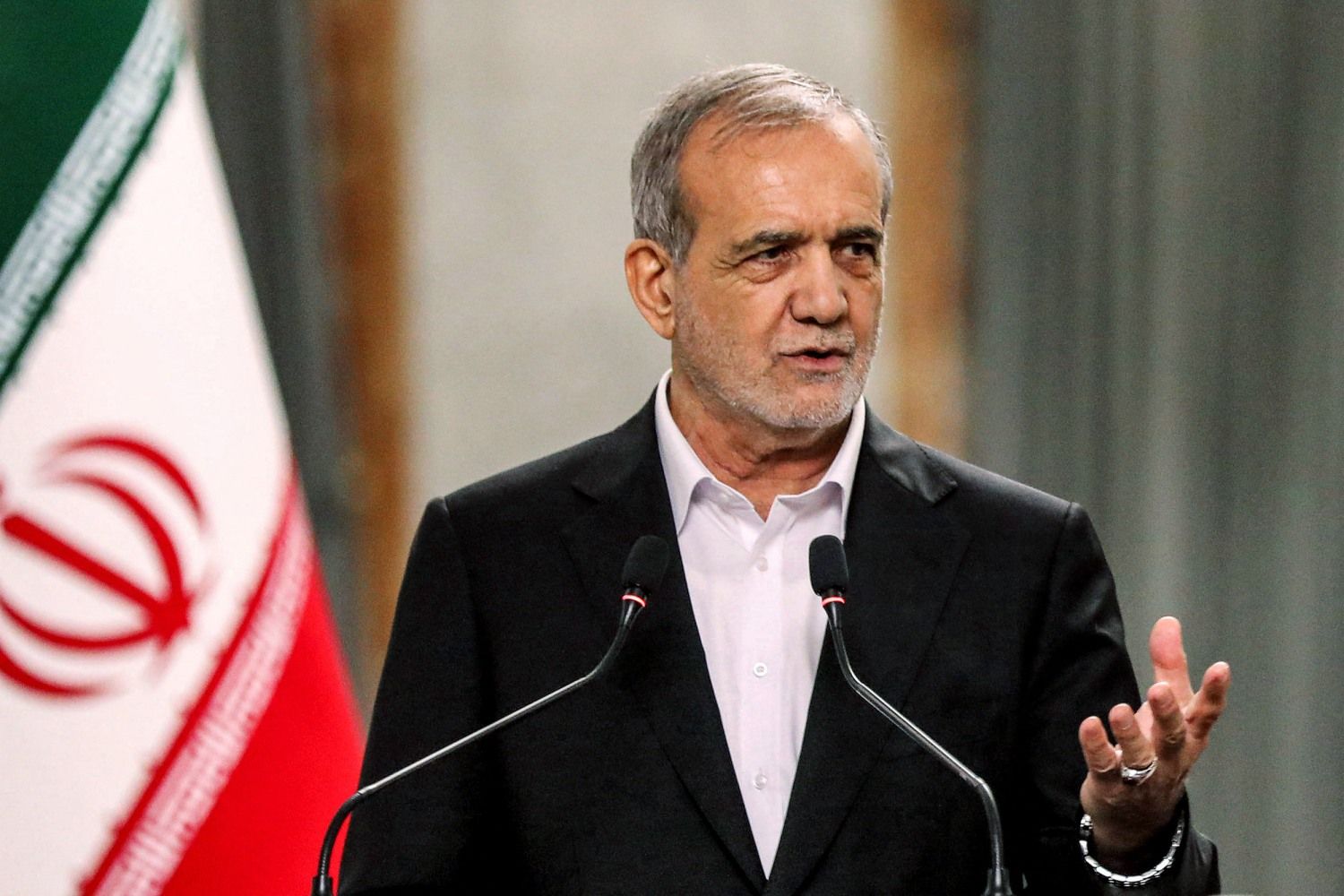 Presiden Iran Tegaskan takkan Berunding di Bawah Ancaman dan Blokade
