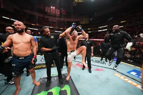 Sang Kakak Bongkar Chimaev Nyaris Tumbang Demi Weight Cut Ekstrem