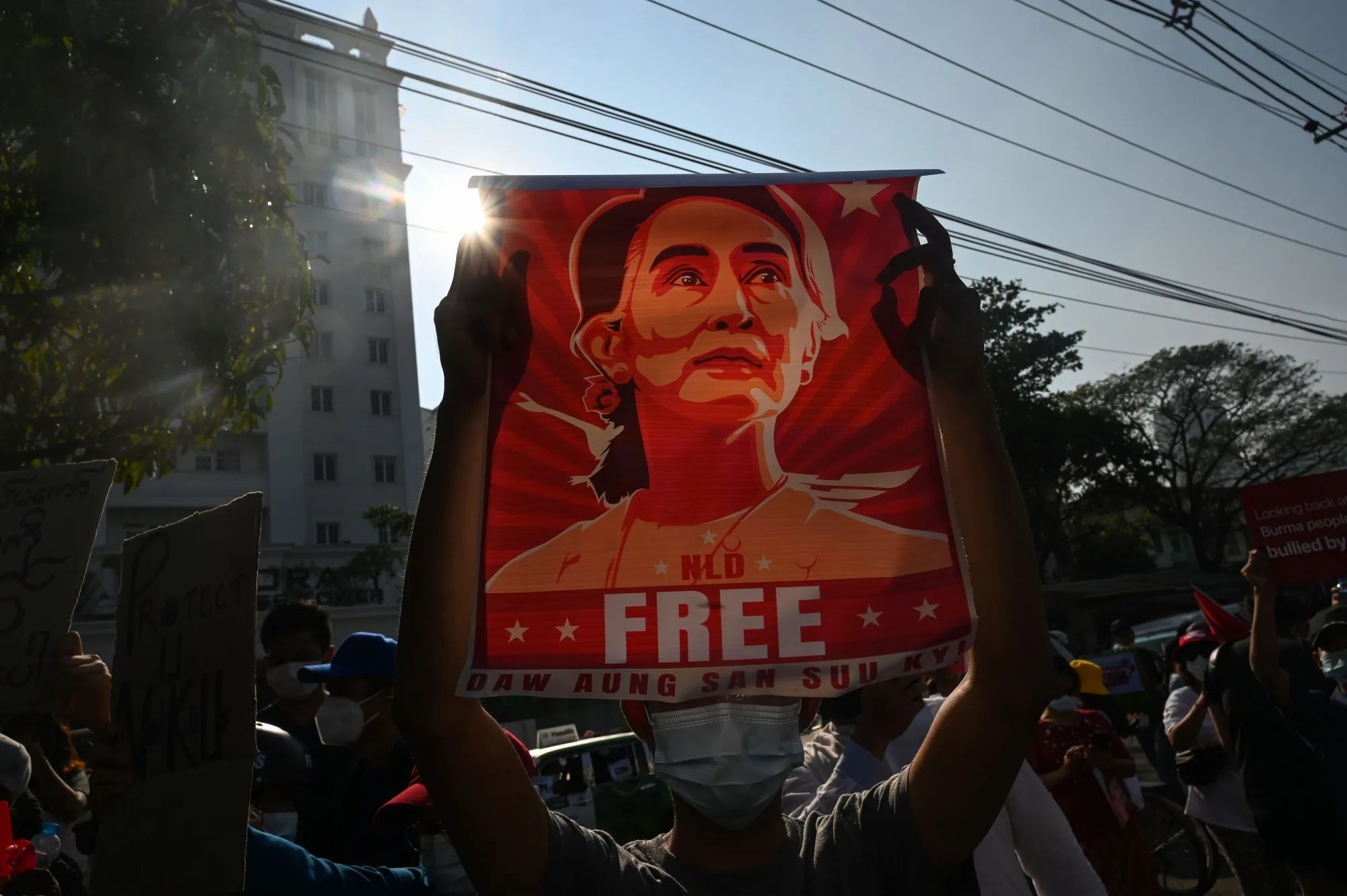 Militer Myanmar Pindahkan Aung San Suu Kyi Ke Tahanan Rumah