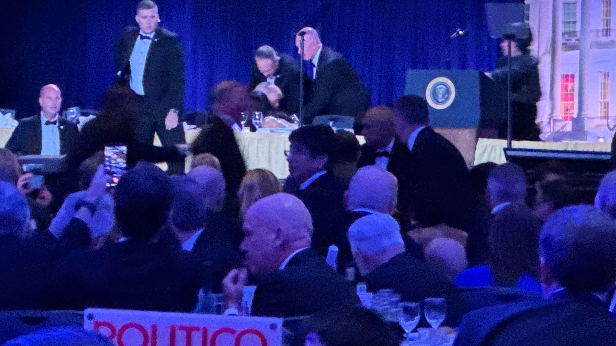 Trump Dievakuasi dari Acara Makan Malam Gedung Putih Usai Insiden Keamanan